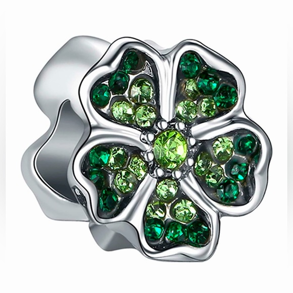 Five Heart Petals Clover Charm-Compatible With Pandora Bracelets & Most Others - Picture 1 of 5